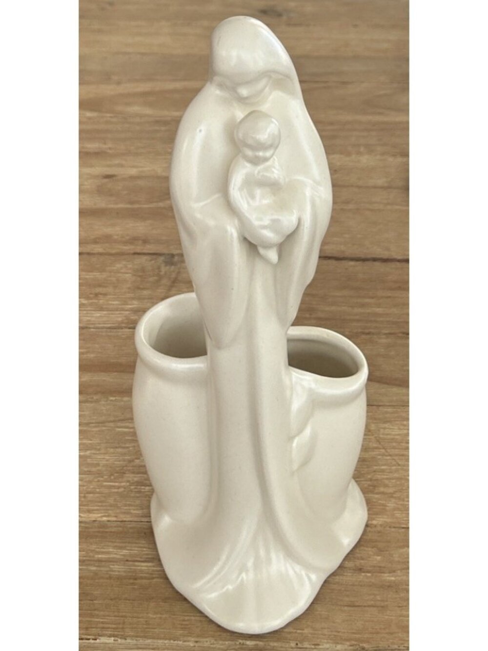 Haeger Pottery USA Madonna and Child Planter Vase Ivory 11.5" H Vintage